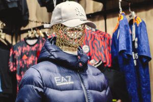 Ruhák, amik átmennek nappaliból utcára – stílusos otthon is