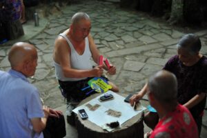 Férfibarát közösségek offline és online