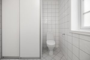 Ötletek kis fürdőszobák helykihasználására