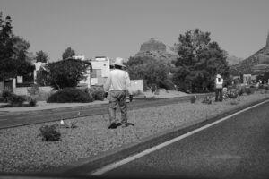 Öltözködési útmutató csendes találkozásokhoz: Stílus és finomság a diszkréció jegyében